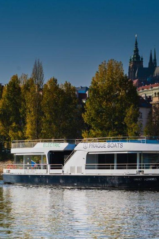 Entdecken Sie Prag mit der HOHO-Bustour, Burg Tour und Flusskreuzfahrt