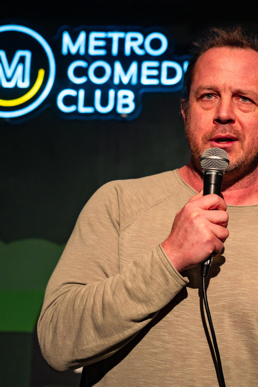 Erleben Sie die Sonntags-Stand-Up-Comedy-Nacht in Prag