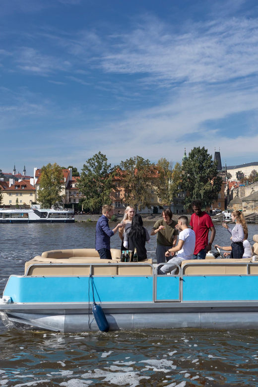 Erleben Sie eine unvergessliche Private Bootstour mit unbegrenztem Prosecco in Prag