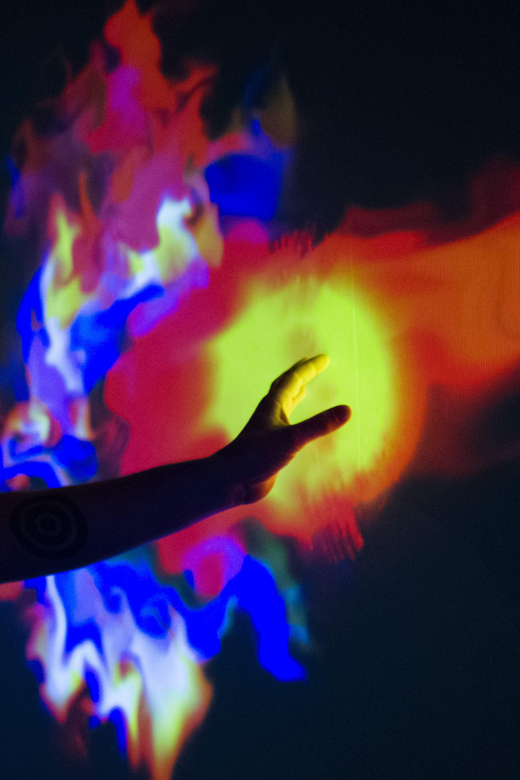 Entdecke die Faszination der Lichtkunst in Prag: Ticket für die Lumia Galerie