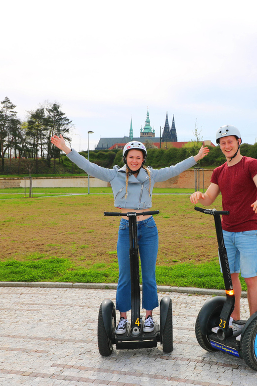 Erlebe die Prager Burgviertel Segway-Tour – Entdecke Prag auf ganz neue Art!