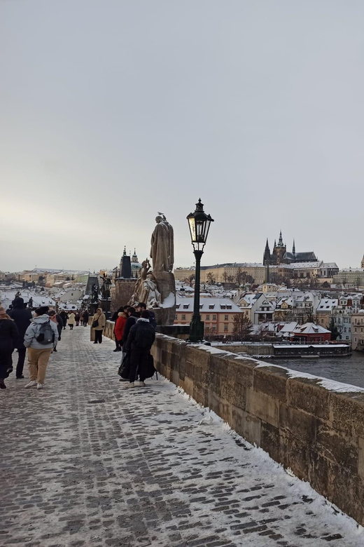 Erkunden Sie die Prager Burg und die Karlsbrücke – Ihre ideale Kleingruppen-Tour!
