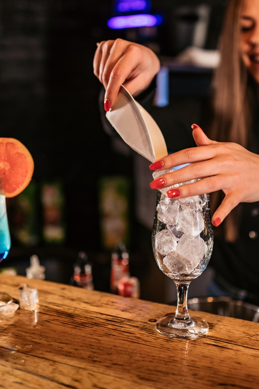 Cocktail-Workshop in Prag: Werde zum Barkeeper-Profi!