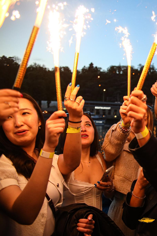 Unvergessliche Bootsparty in Prag mit Afterparty im EPIC