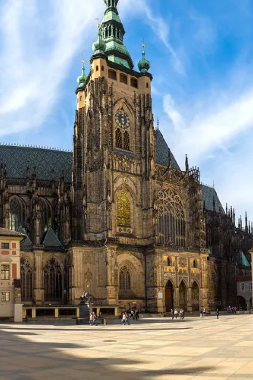 Entdecke die Prager Burg: Eine Faszinierende Führung durch den historischen Komplex