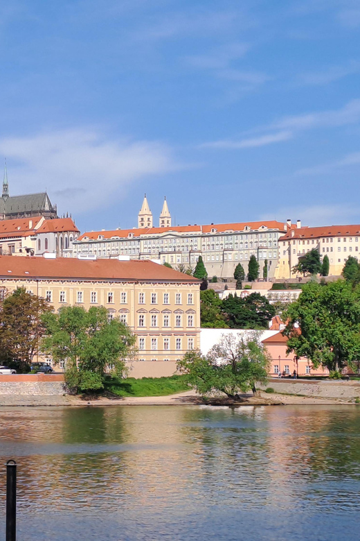 Prag: Tour zur Prager Burg inklusive Tickets auf Spanisch