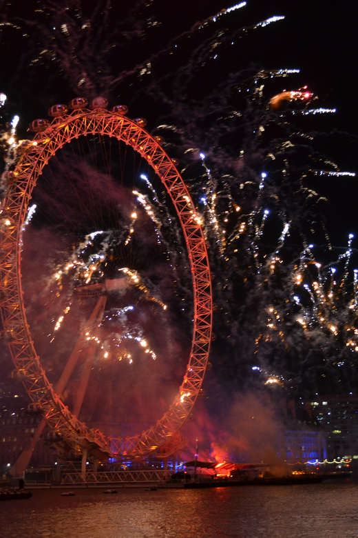 Unvergessliche Silvester-Kreuzfahrt in London mit 3-Gänge-Menü