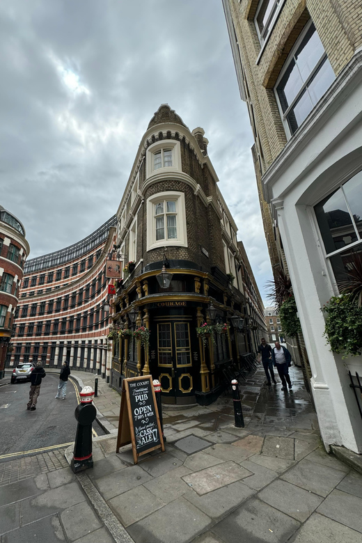 Erleben Sie Londons Geschichte: Geführte Pub-Tour für Erwachsene