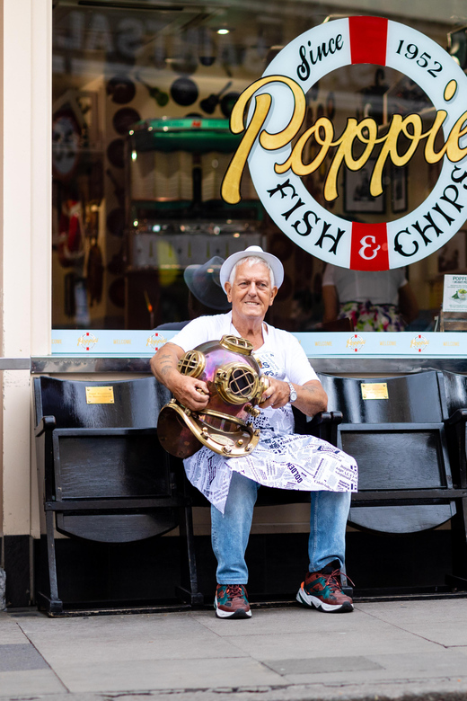Spannende Jack the Ripper Tour in London: Genießen Sie Fish & Chips!