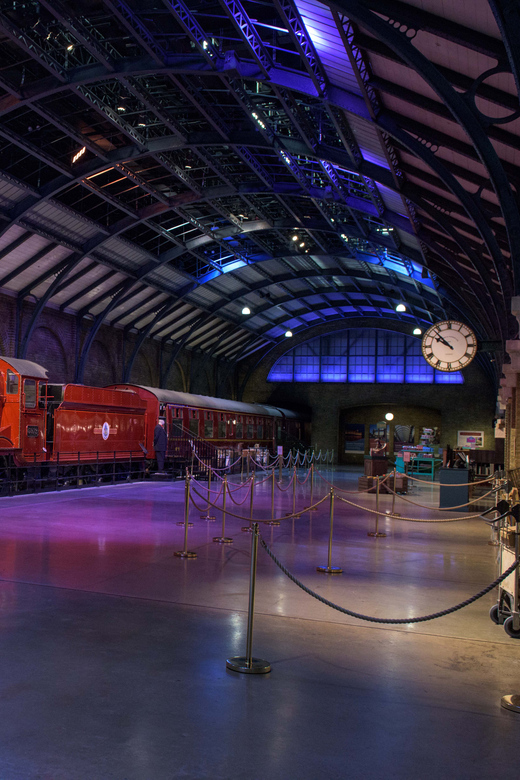 Entdecken Sie Harry Potter und Londons Highlights: Studio Tour & Themse Kreuzfahrt