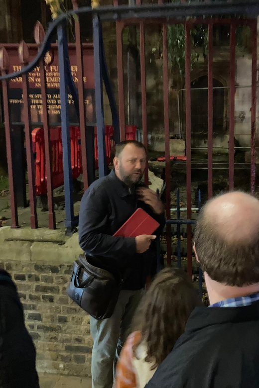 Spukige Abenteuer in London: Entdecken Sie die dunkle Vergangenheit bei Nacht