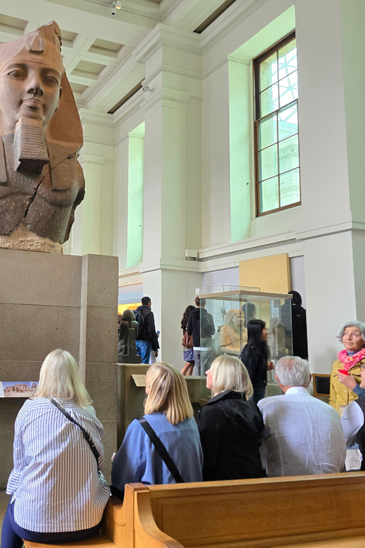 Entdecken Sie Londons Schätze: Geführte British Museum Tour mit Priorität