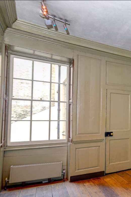 Entdecken Sie die Architektur des Benjamin Franklin House in London - Jetzt buchen!