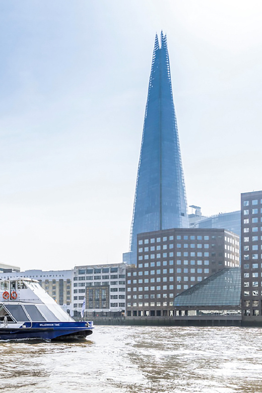 Erlebe London: Flexibles Ticket für unvergessliche Themse-Bootstouren
