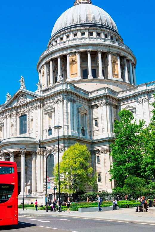 Entdecken Sie die Highlights Londons: Buckingham Palace & Crown Jewels Tour