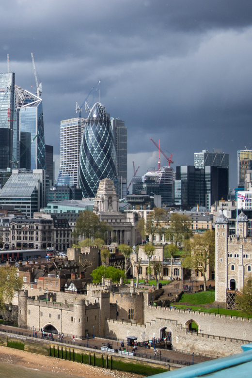 Komfortabler Gatwick Flughafen-Shuttle: Privattransfer ins Londoner Zentrum