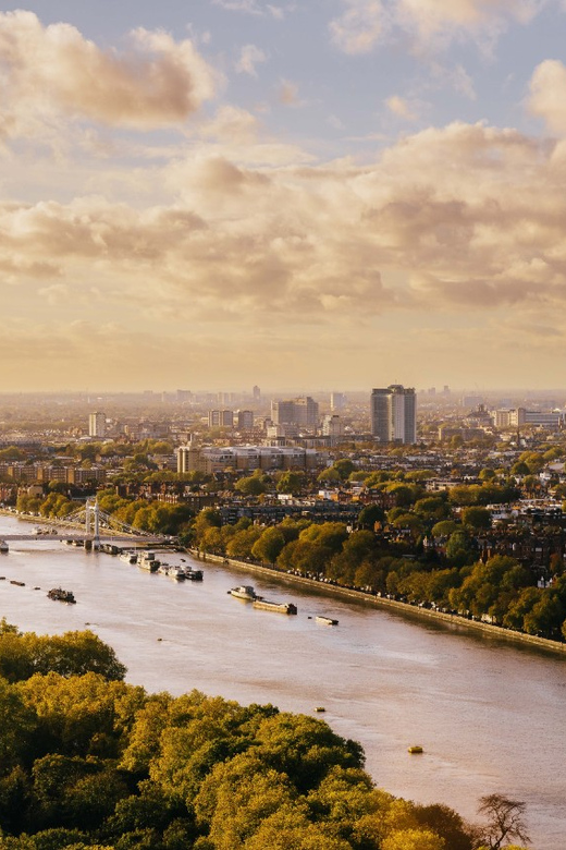 Unvergessliche Aussichten: Lift 109 zur Battersea Power Station in London