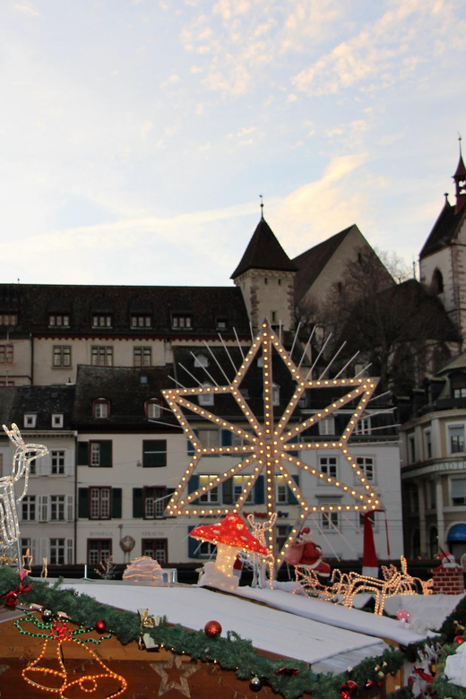 Zauberhafte Tour durch Basels Weihnachtsmarkt: Festliche Erlebnisse erwarten Sie!