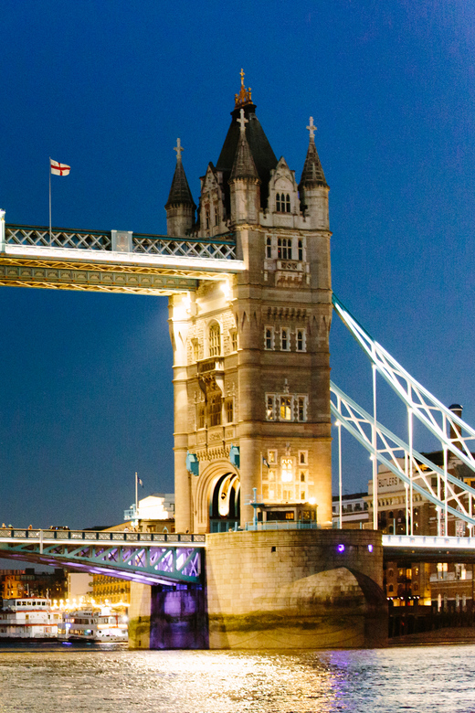 Entdecken Sie London: Unvergesslicher Royal Bike Tour & Thames Cruise