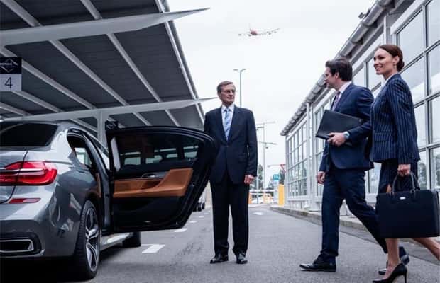 Privater Transfer: Flughafen BCN nach Barcelona Erlebnis
