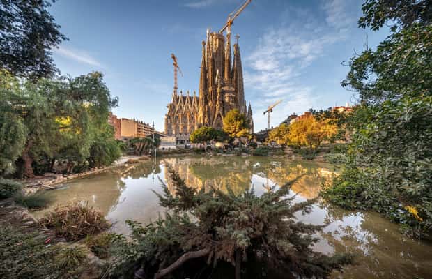 Sagrada Familia Tour in Barcelona: Erlebnis mit Guide