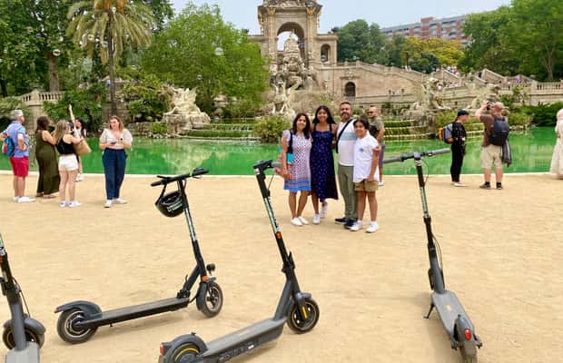 Barcelona: E-Bike oder E-Scooter Tour mit Highlights