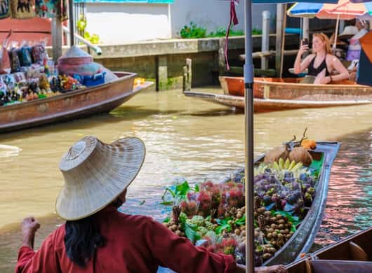 Bangkok: Zugmarkt & schwimmender Markt Tour mit Fahrer