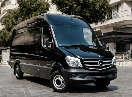 Athen: Privater Minibus-Transport vom Flughafen zur Stadtmitte