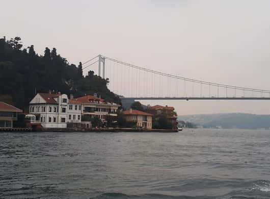 Istanbul: Bosporus-Tour mit Whirling-Dervish-Show