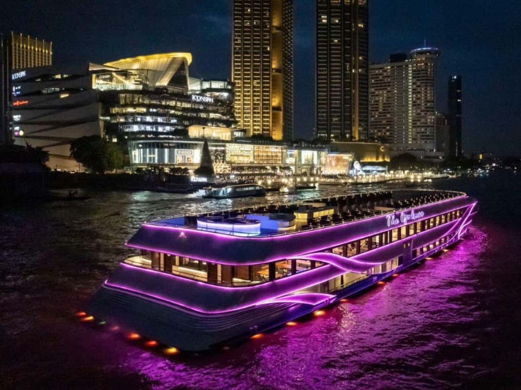 Bangkok: Luxuriöse Dinner-Bootsfahrt mit Abendessen vom Buffet und Live-Band