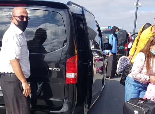Istanbul: Privater Transfer Flughafen SAW