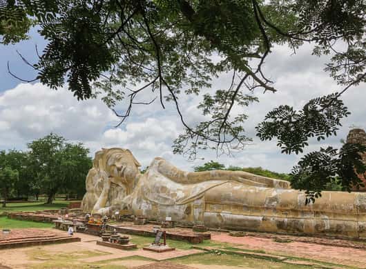 Bangkok: Ayutthaya Tagestour & Flusskreuzfahrt für 64€