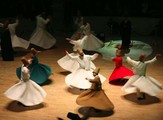 Istanbul: Whirling Dervishes Show mit Hoteltransfer