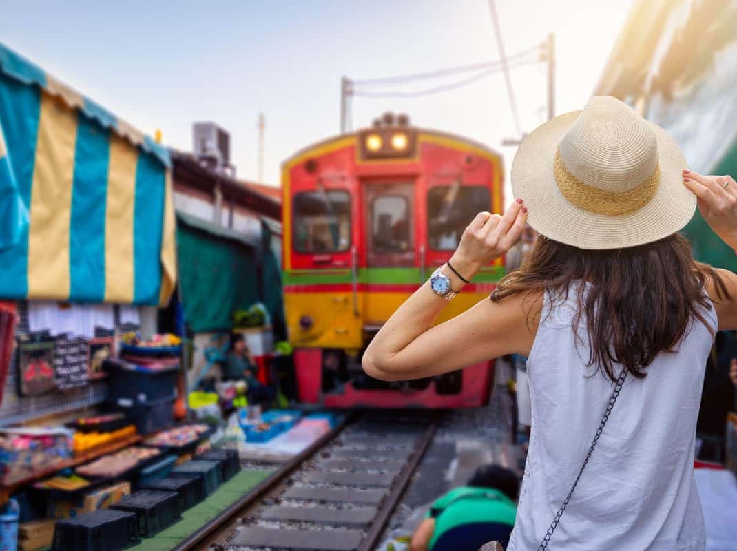 Private Tour: Schwimmender Markt von Damnoen Saduak & Maeklong, Bangkok