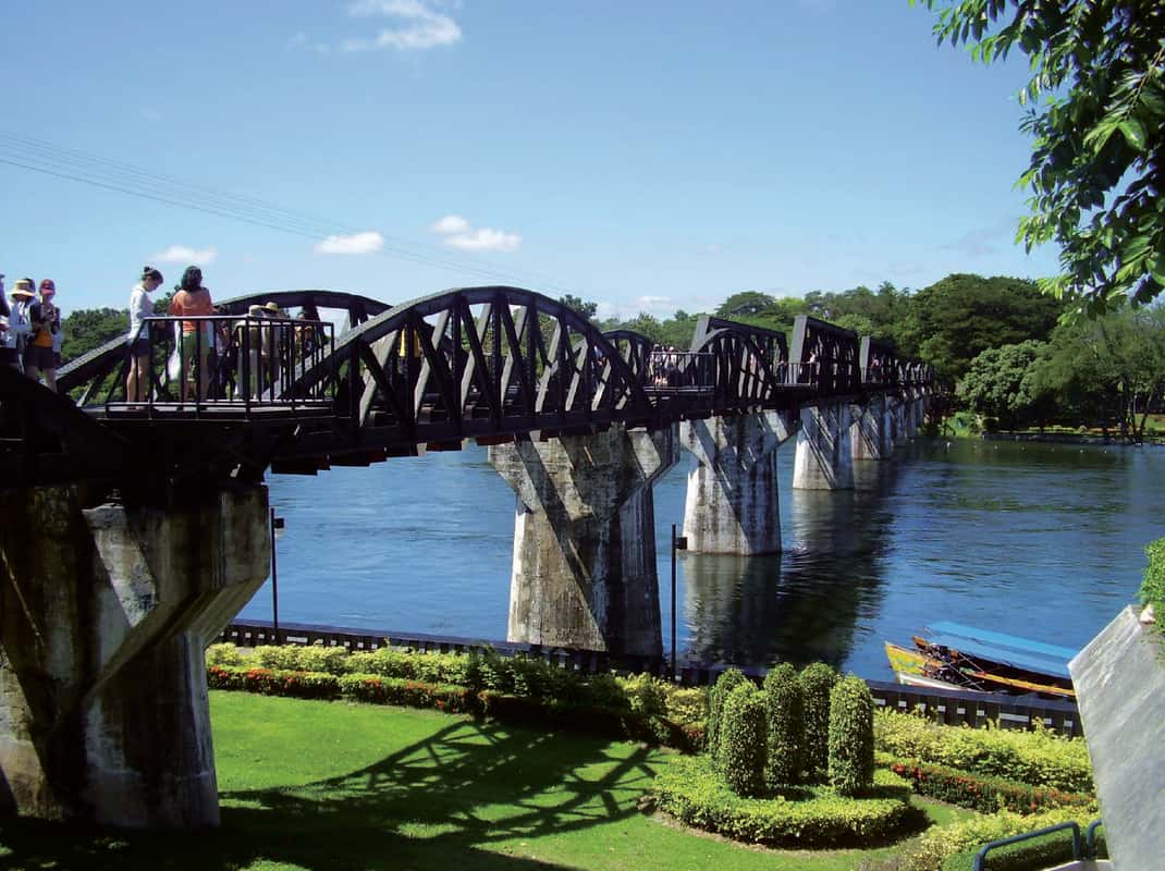 3-Tage-Fluss Kwai, schwimmender Markt und Erawan-Wasserfälle
