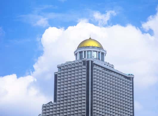 Bangkok: Tischreservierung Lebua Bar & Transfer genießen