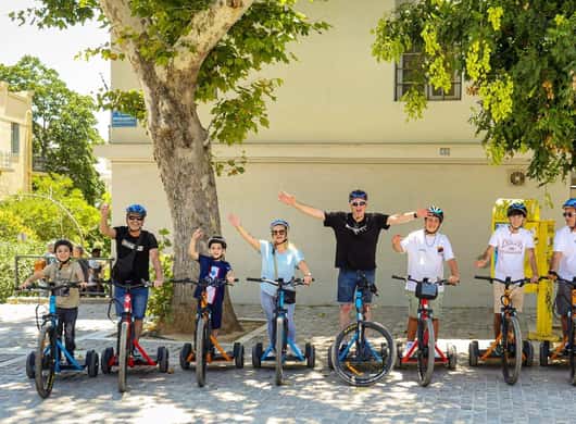 Athen: 2-stündige Ayo E-Bike Trike Tour durch die Stadt