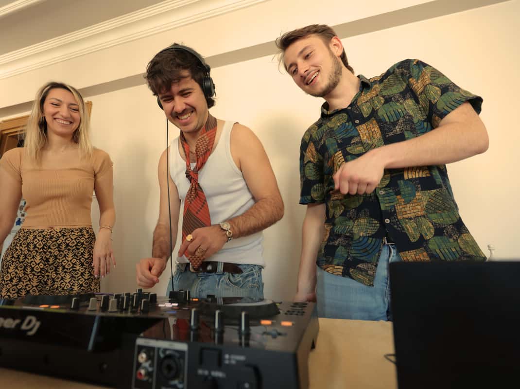 Istanbul: Workshop zu elektronischer Musik und Kultur von einem lokalen DJ