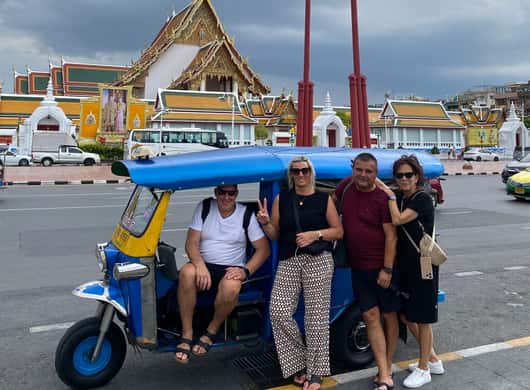 Bangkok: Tuk-Tuk-Tour & Wat Pho Besichtigung for 40€