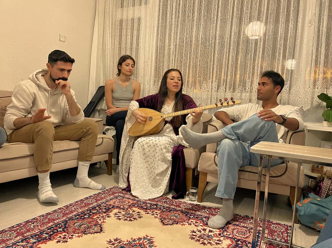 Private kurdische Musik Istanbul: Alter Musikstil Dengbeji