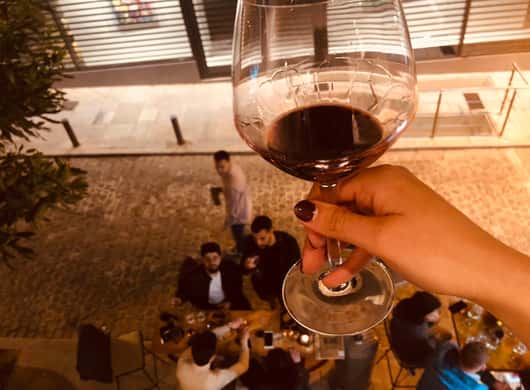 Athen: Weinverkostung bei der Akropolis mit Sommelier