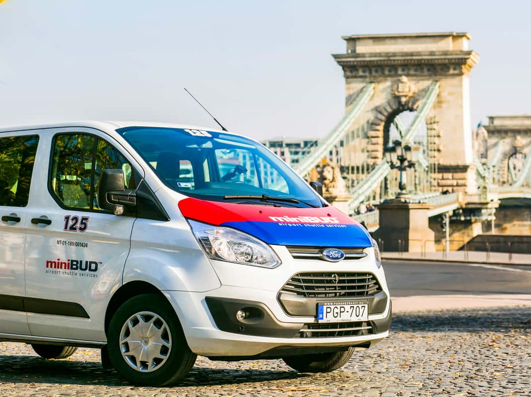 Budapest: Flughafentransfer mit dem Shuttlebus