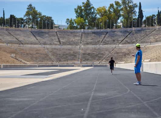 Athen: Laufen durch die Geschichte am Olympiastadion