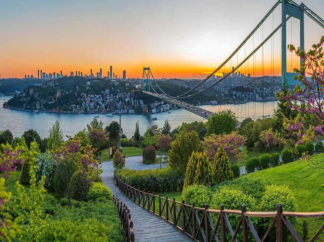 Ganztagestour Istanbul - Europa und Asien - mit Bootstour und Mittagessen