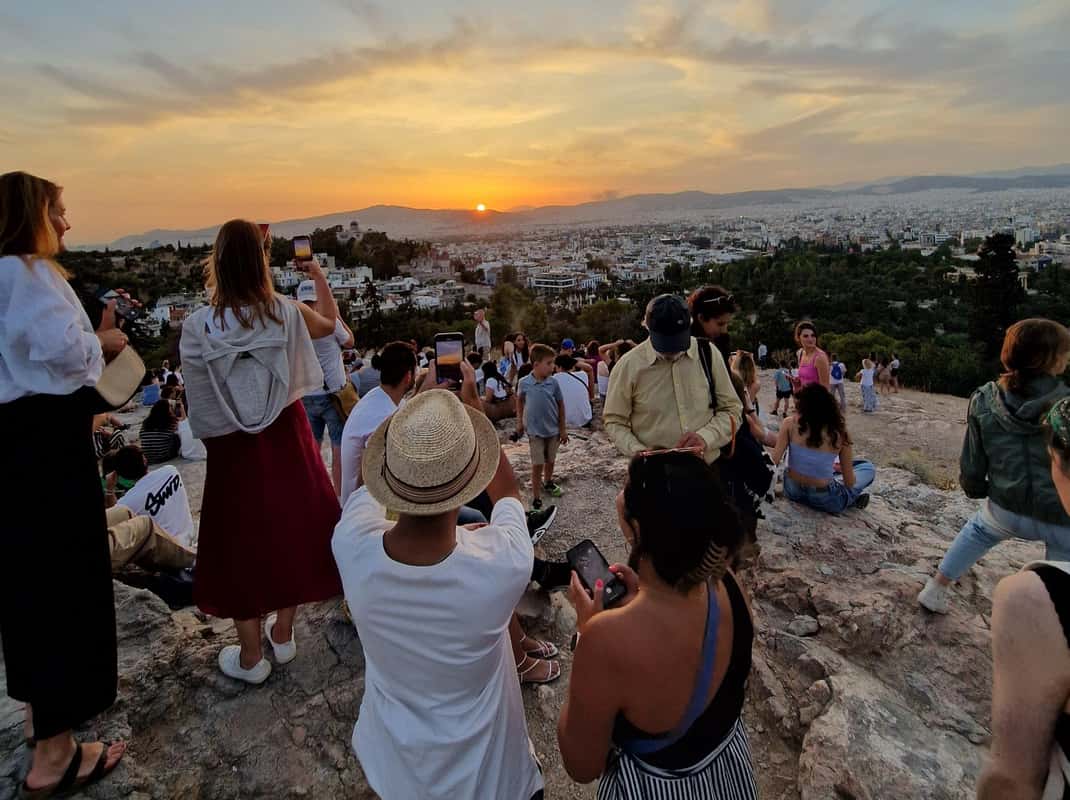 Spaziert durch das antike und moderne Athen