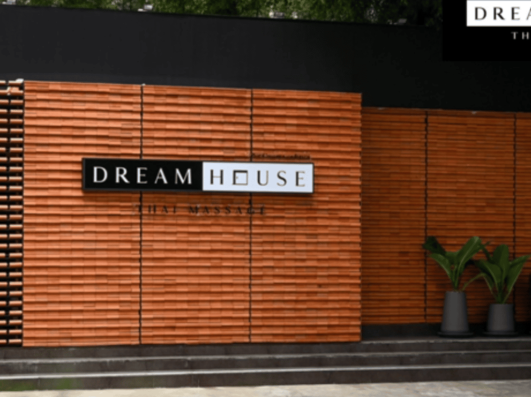 Bangkok: Dream House Thai Massage Langsuan Branch E-Voucher
